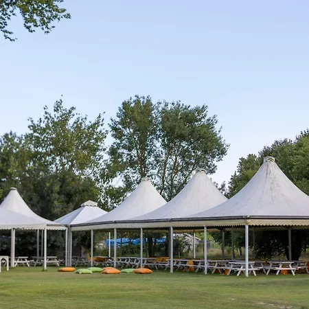 Elite World Village Polonezkoey Hotel 4*