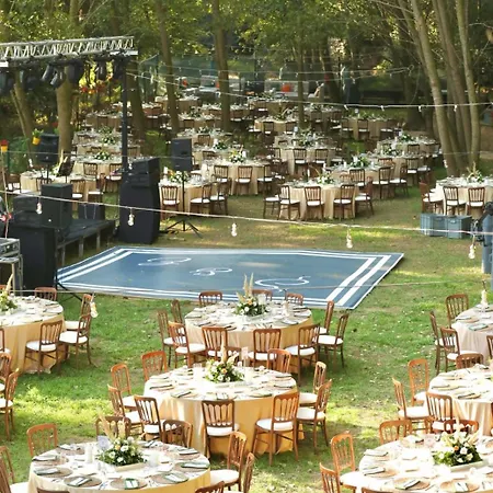 Elite World Village Polonezkoey 4* Istanbul